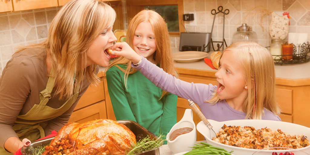 Thanksgiving cranberry sauce ingredients